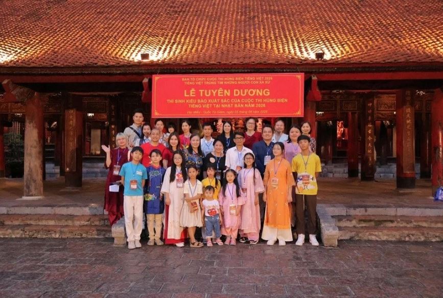 Các 'sứ giả tiếng Việt' khởi động hành trình về nguồn tại Thủ đô Hà Nội